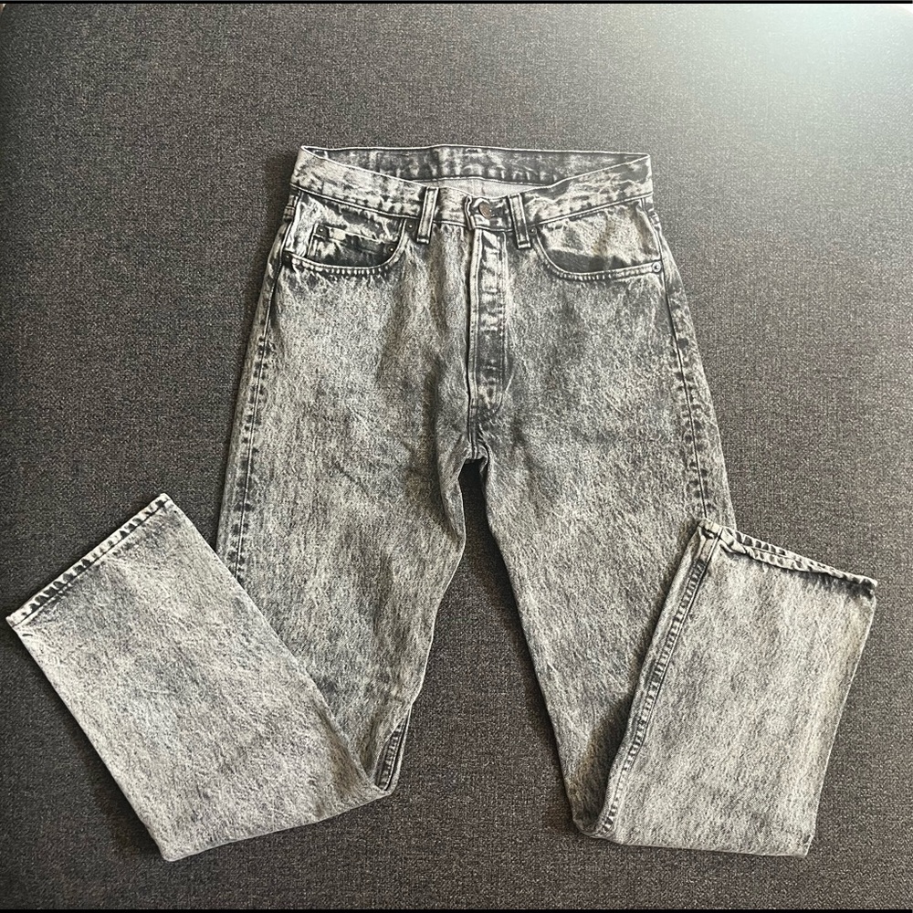 •Vintage 90s Levi 501 0686 Acid Wash Black & White Jeans•